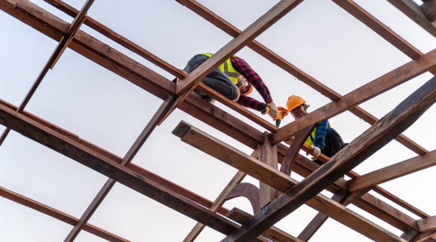 Professional gutter cleaning services in Clarksburg, CA